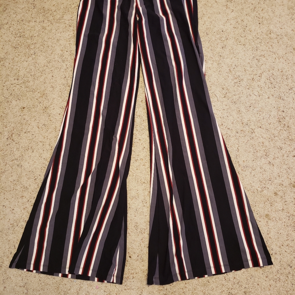 Bell bottom legging